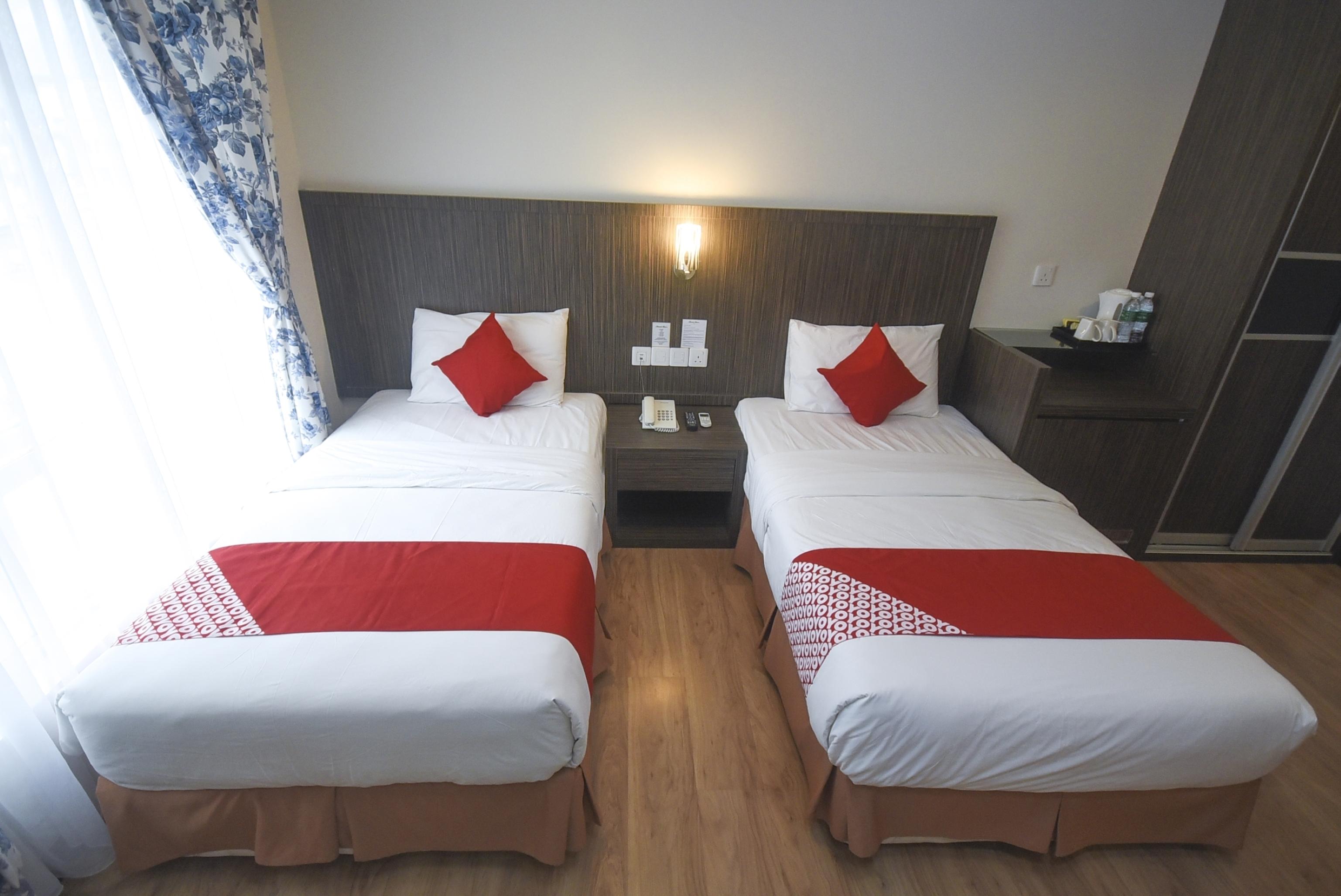 Super Oyo 985 Hotel Nur Miri Exteriér fotografie
