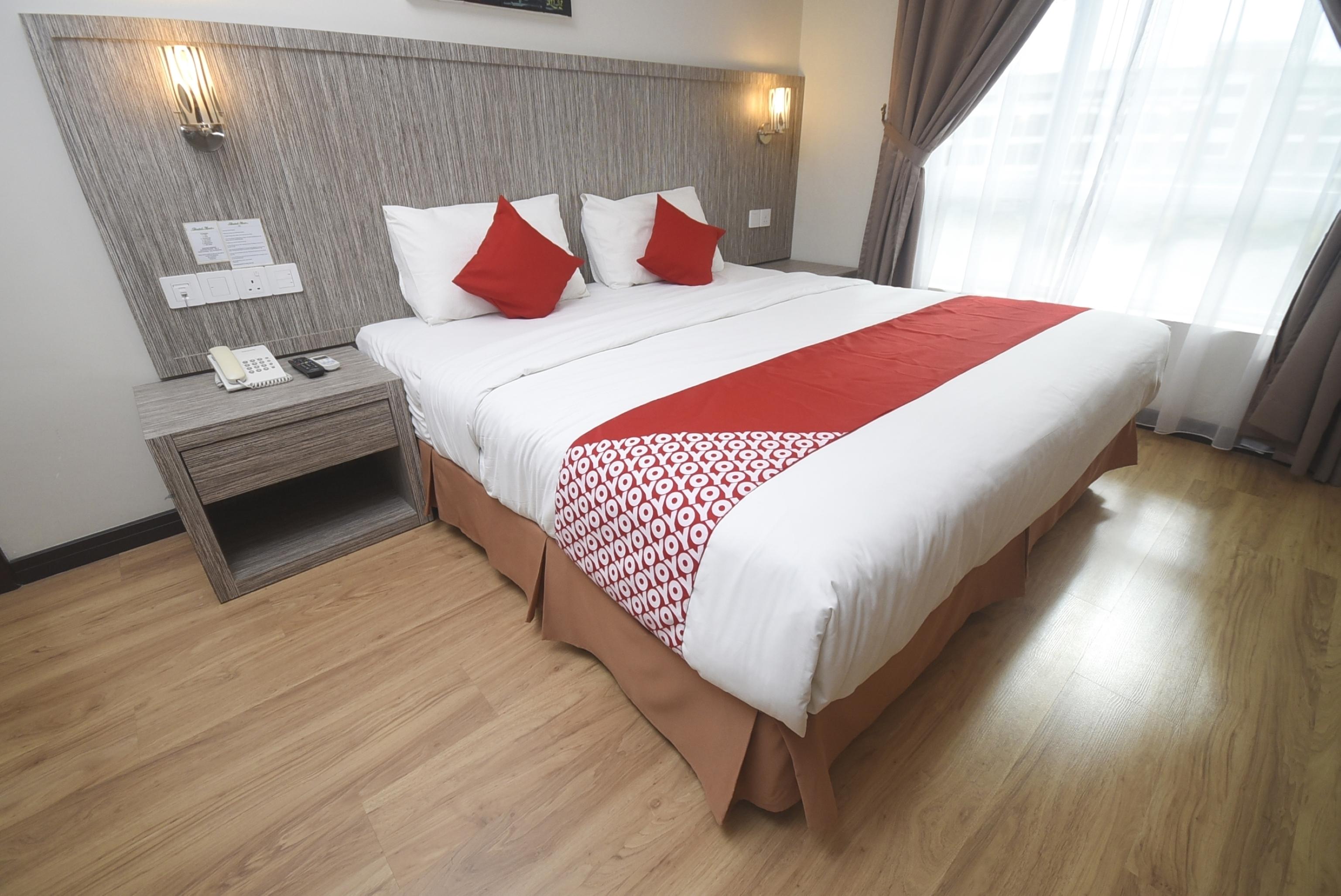 Super Oyo 985 Hotel Nur Miri Exteriér fotografie