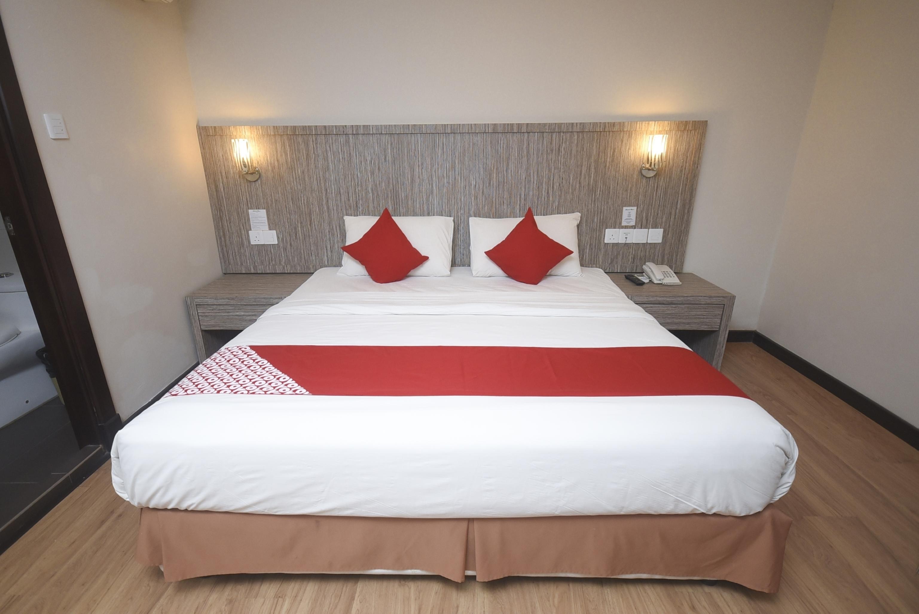 Super Oyo 985 Hotel Nur Miri Exteriér fotografie