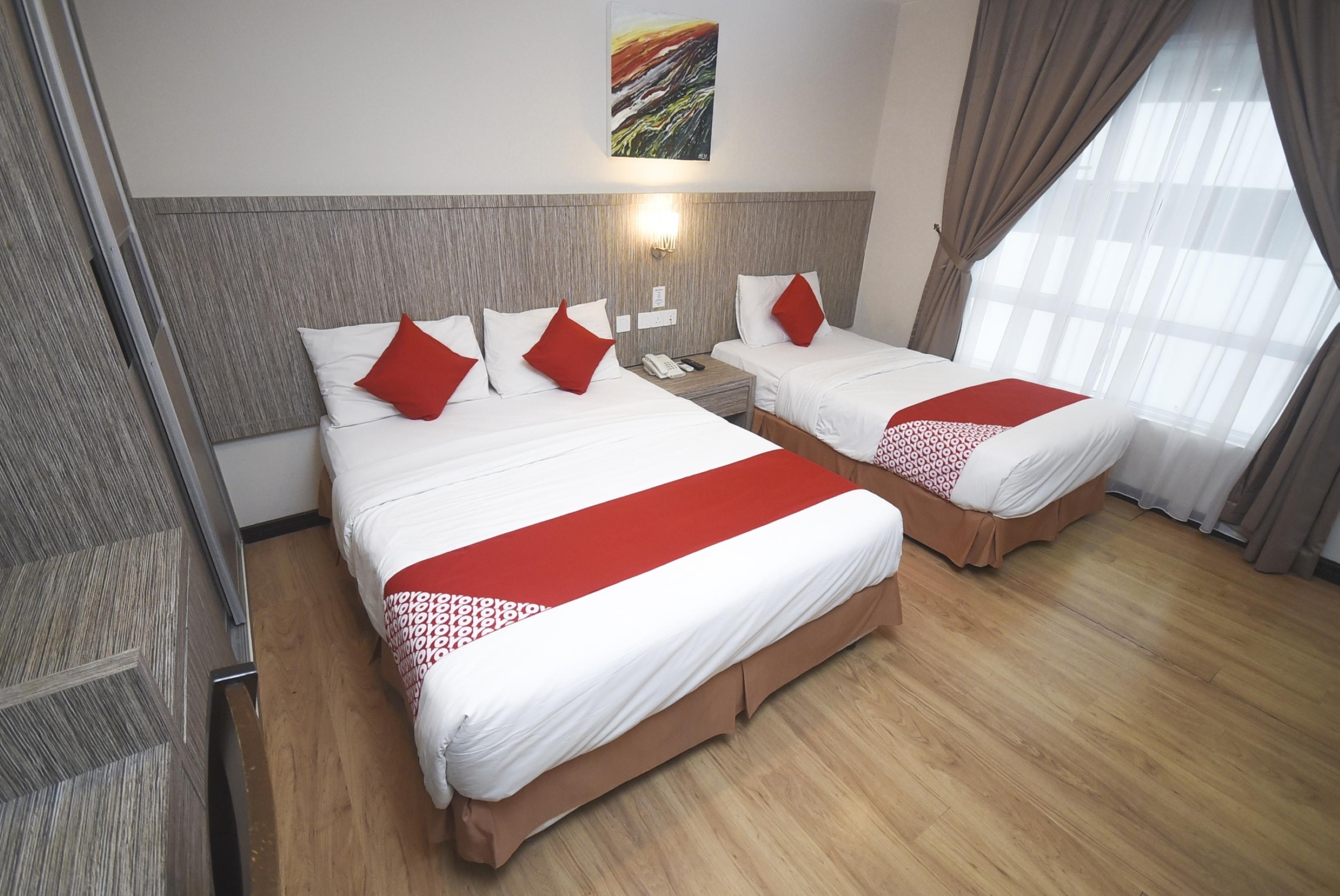 Super Oyo 985 Hotel Nur Miri Exteriér fotografie