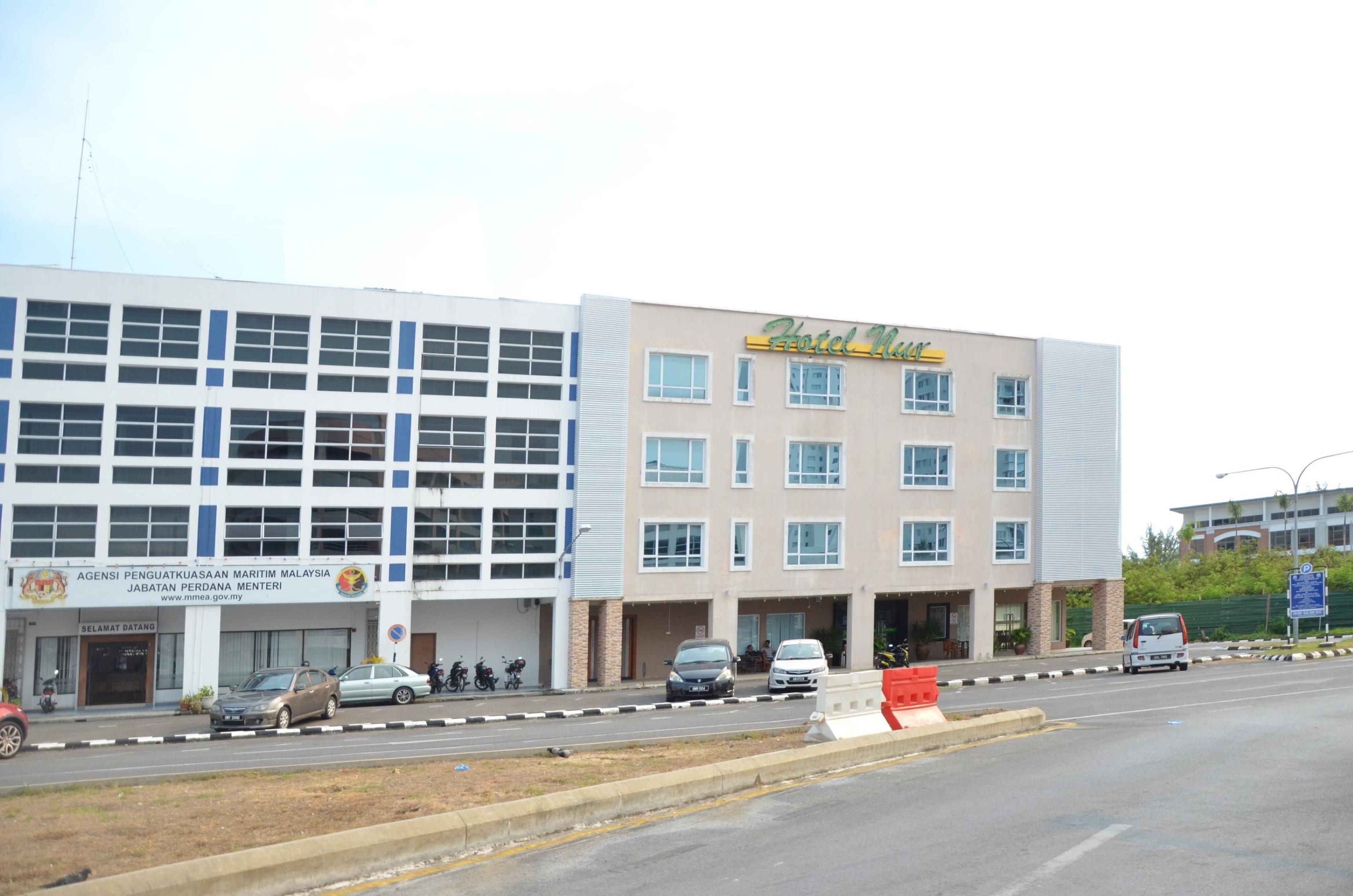 Super Oyo 985 Hotel Nur Miri Exteriér fotografie