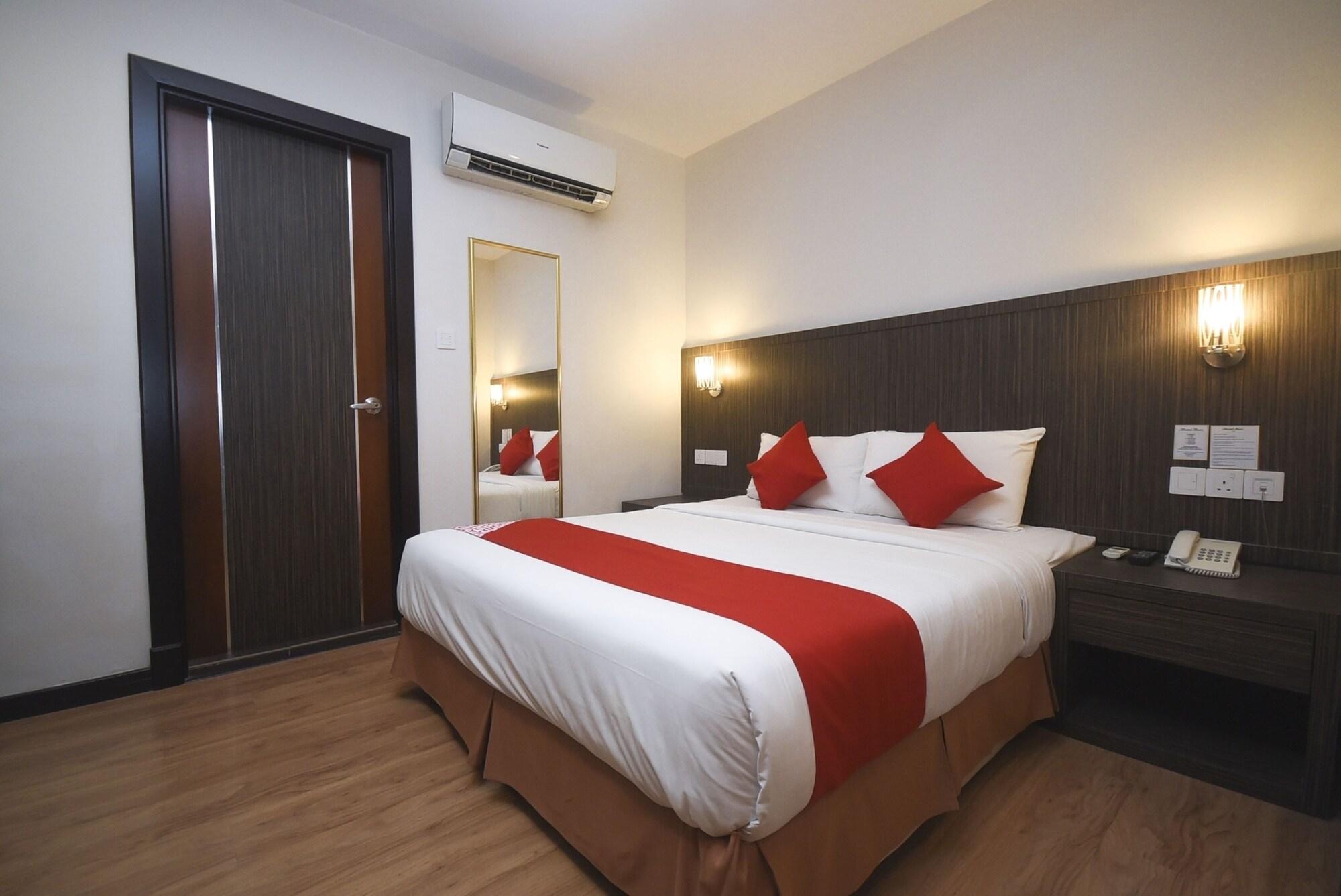 Super Oyo 985 Hotel Nur Miri Exteriér fotografie